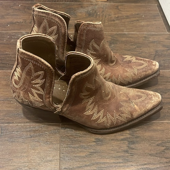 Ariat booties - Picture 2 of 4
